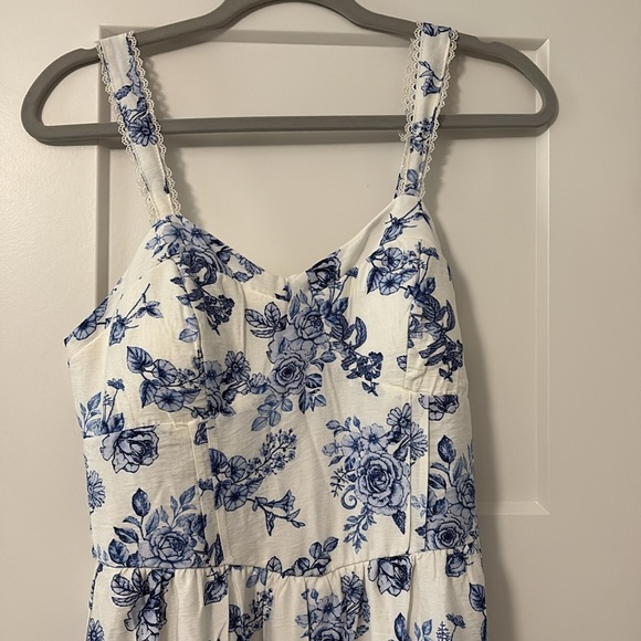 As U Wish blue and white floral dress size: M - Picture 3 of 5